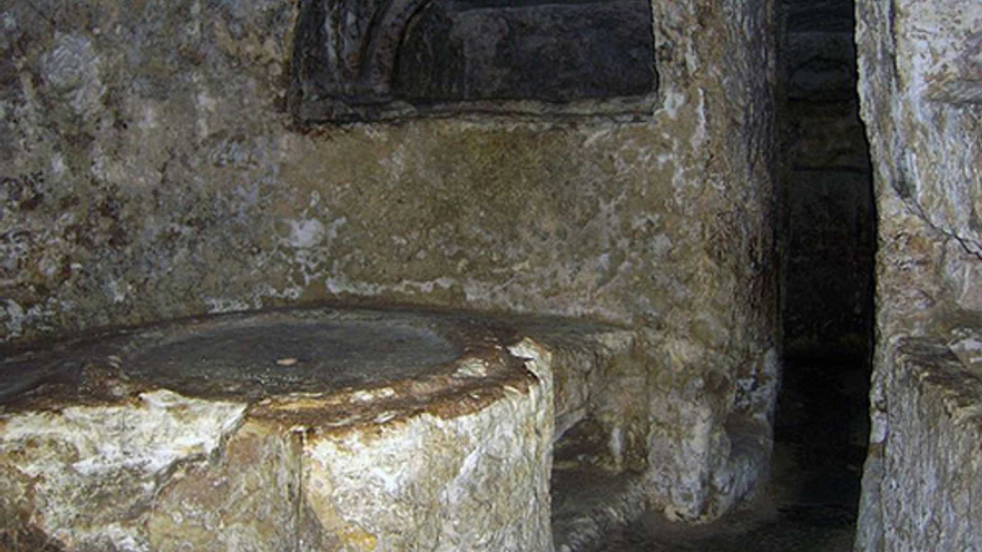 St. Paul's & St. Agatha's Catacombs